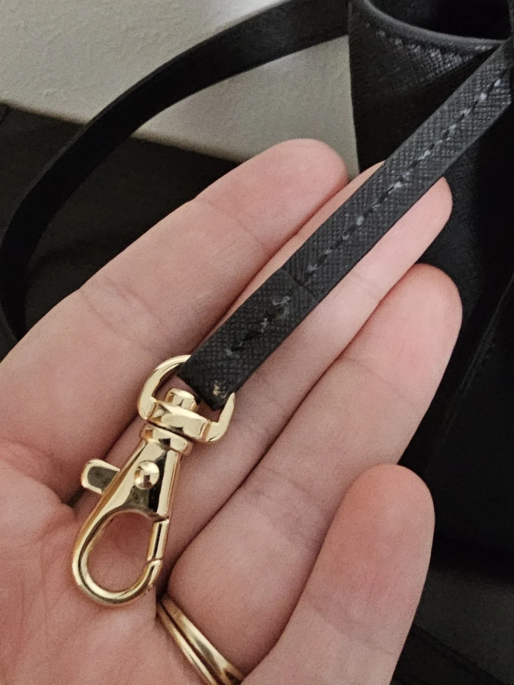 Michael Kors Selma Medium Saffiano Leather Satchel - Black (with Strap)